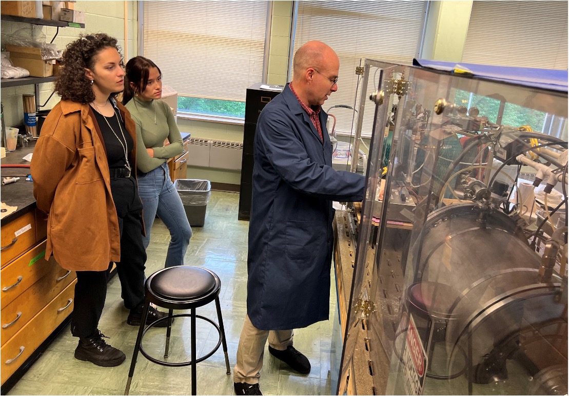 Project-  Electric Arc Synthesis of Fullertubes